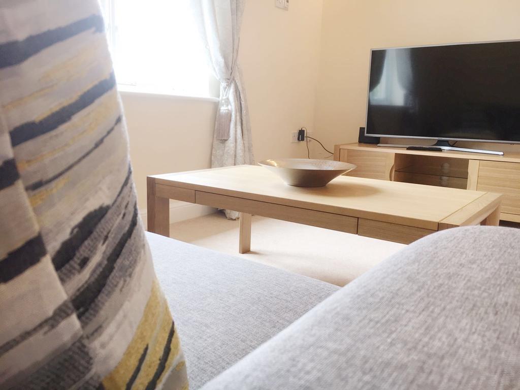Millwalk Apartment Вітні Екстер'єр фото